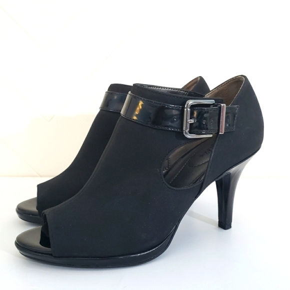 LIFESTRIDE Black Peep Toe Heels Women's Size 6.5 Shoes - Picture 3 of 12